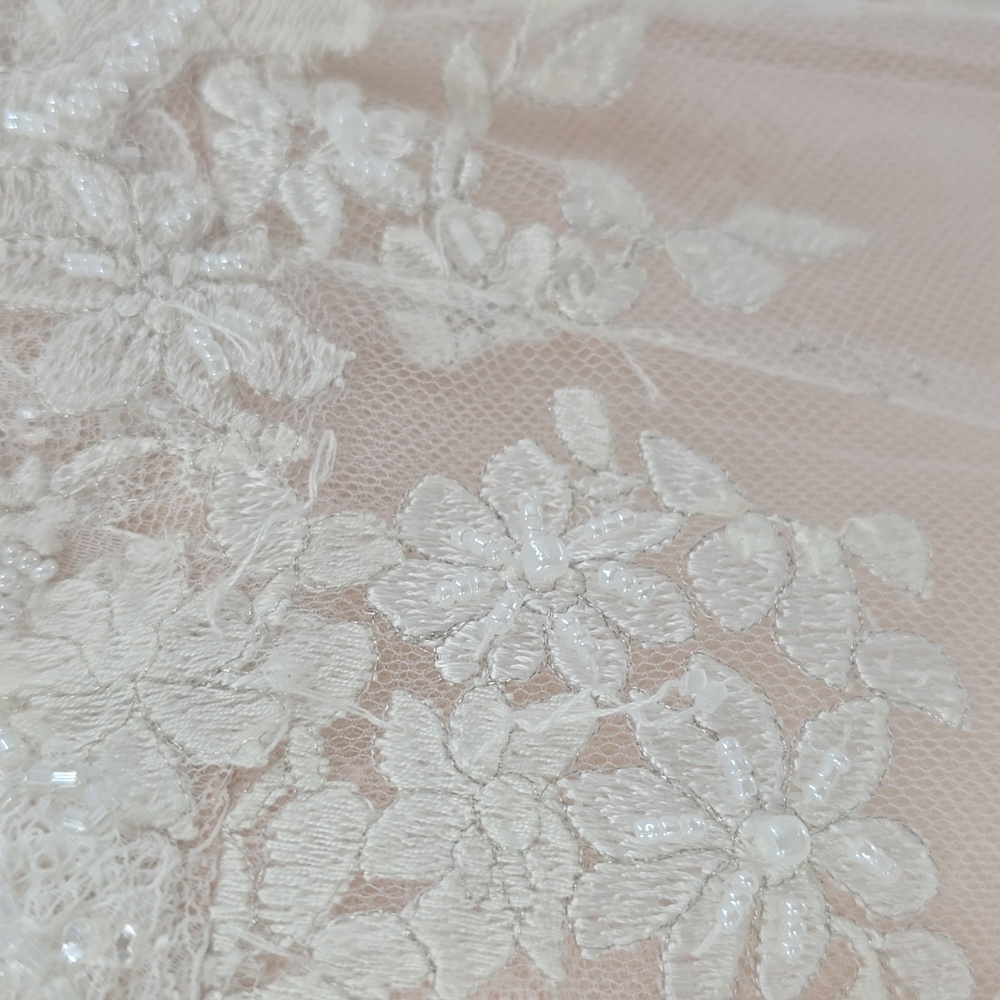 Marchesa Essence Blush Elegant Lace Wedding Gown - Picture 10 of 17